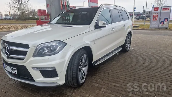 Mercedes Pārdod uzņēmums , pērļu balts , melni griesti , tr