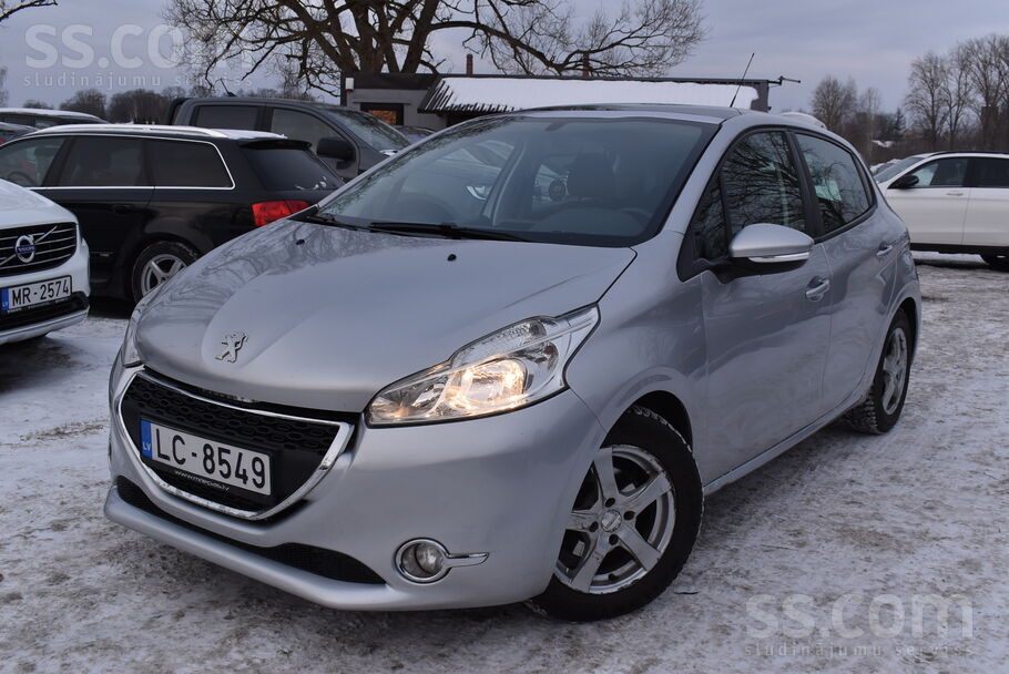 Peugeot Peugeot 208 1.4L Dīzelis, 50kW, 06.2014 g.