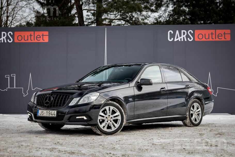 Mercedes Mercedes Benz E220 ar 2.2 litru dīzeļdzinēju un au