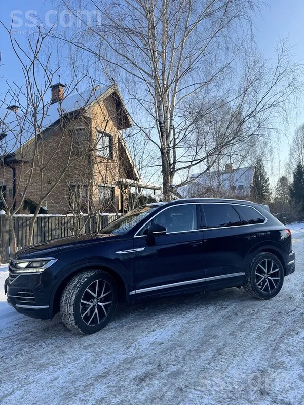 Volkswagen VW Touareg R-Line Blue 4x4 3.0Tdi V6 286H 210Kw
