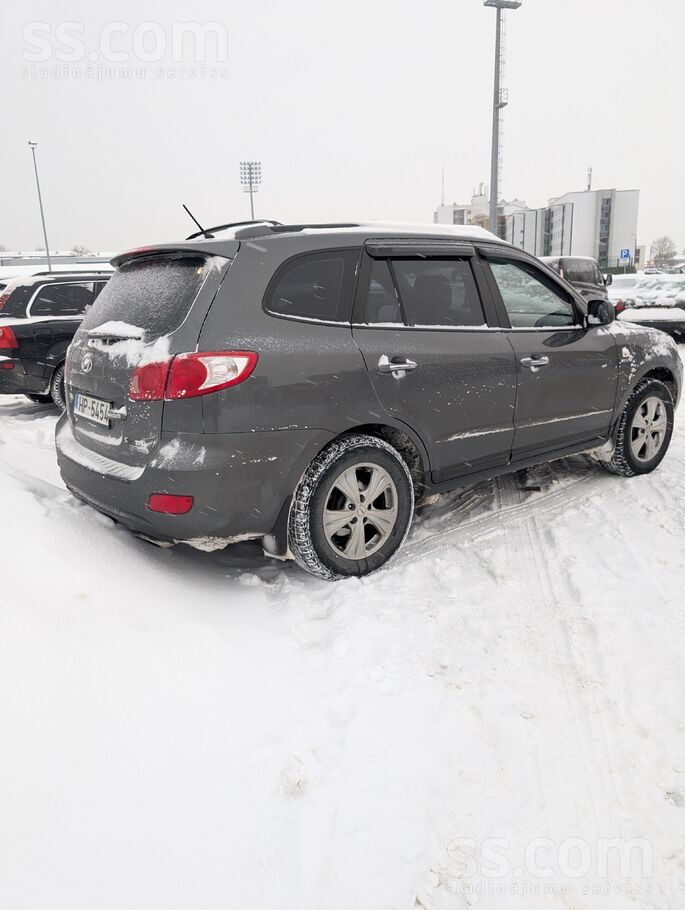 Hyundai Sakarā ar jaunas automašīnas iegādi pārdodu Santa 