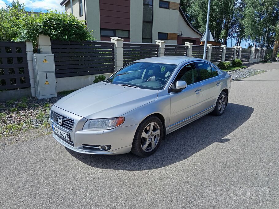 Volvo Продаю Volvo S80, 2.0D, 5 цилиндровый, экономичный