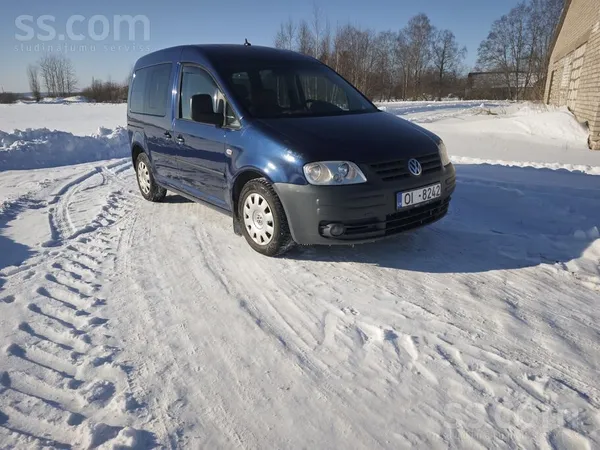 Volkswagen Pardod tikko sataisītu, samainīti sliekšņi, motors