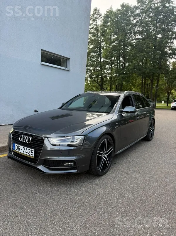 Audi 7500€