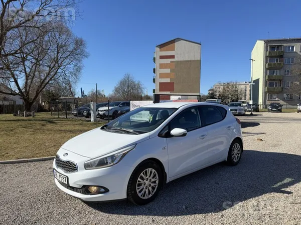 KIA Kia Ceed 2015.g. 1.4 dīzeļa dzinējs ar 6 ātrumu ma
