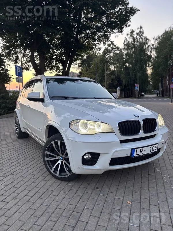 BMW Pārdodu BMW X5 E70 3, 0 X-Drive dīzelis ar 180 kw 