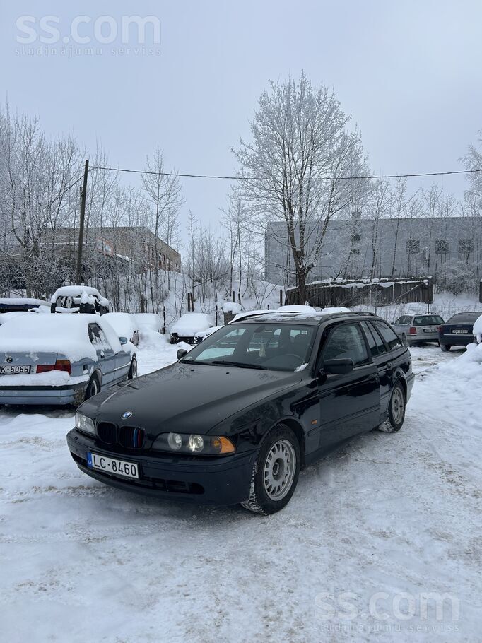 BMW Pārdodu diezgan dzīvu un ātru e39. 2001. Gads. Fl 
