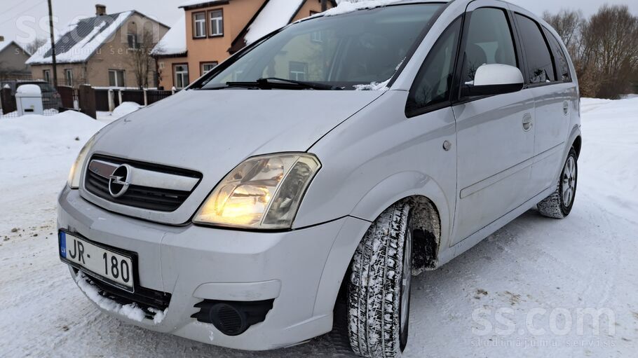 Opel Pārdodu Opel Meriva 1.7 dīzelis Ekamnomis 5l uz 10