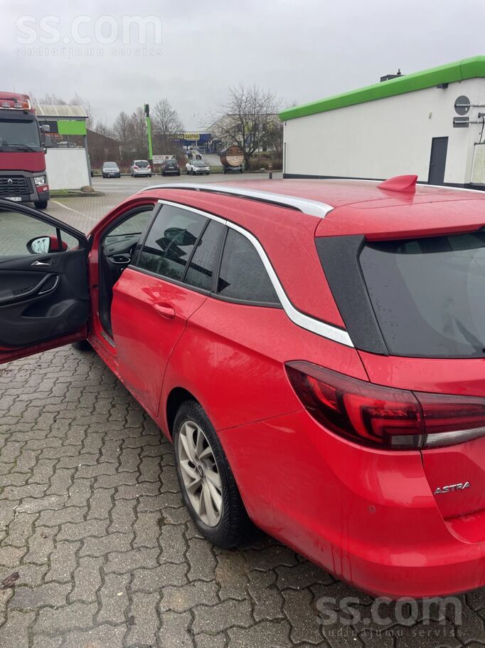 Opel Auto braucams reizem iedegas cek Lampa. 