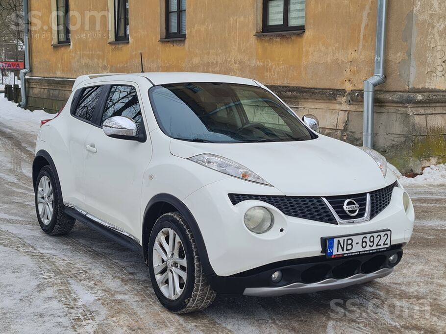 Продаём Nissan Juke. Машина в прекрасном состоянии. Куплена новая в Латвии,