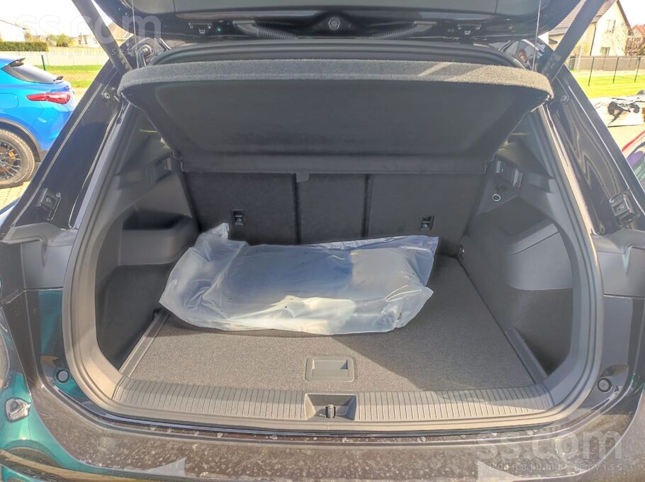 R-Line Black Edition. Ražotāja garantija 5 gadi vai 100 000 km.
Ražotāja s