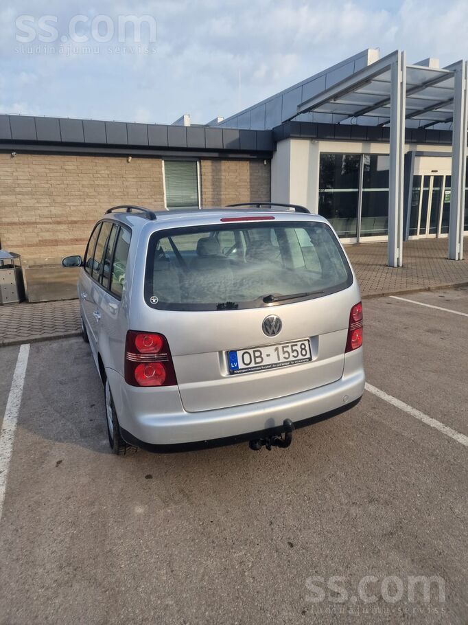 Volkswagen 7 vietīgs, 1.6 labais uzticamais dzinējs. Nekas ne