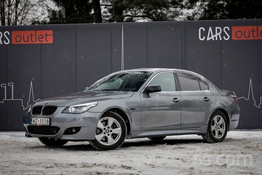BMW BMW 530D ar 3.0 litru dizeļdzinēju un automātisko