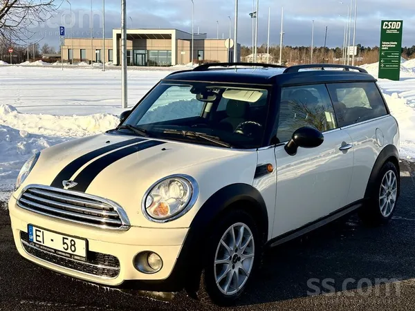 Mini Kopts un skaists auto, tikko ir veikta apkope un z