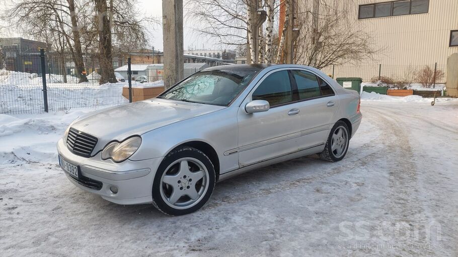 Mercedes Palīdzu pārdot. 
