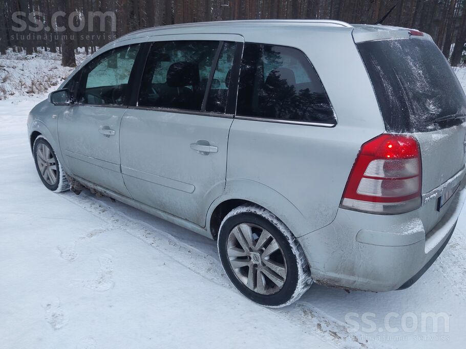 Opel Pārdodu Opel Zafira – ērts, ietilpīgs un uzticams