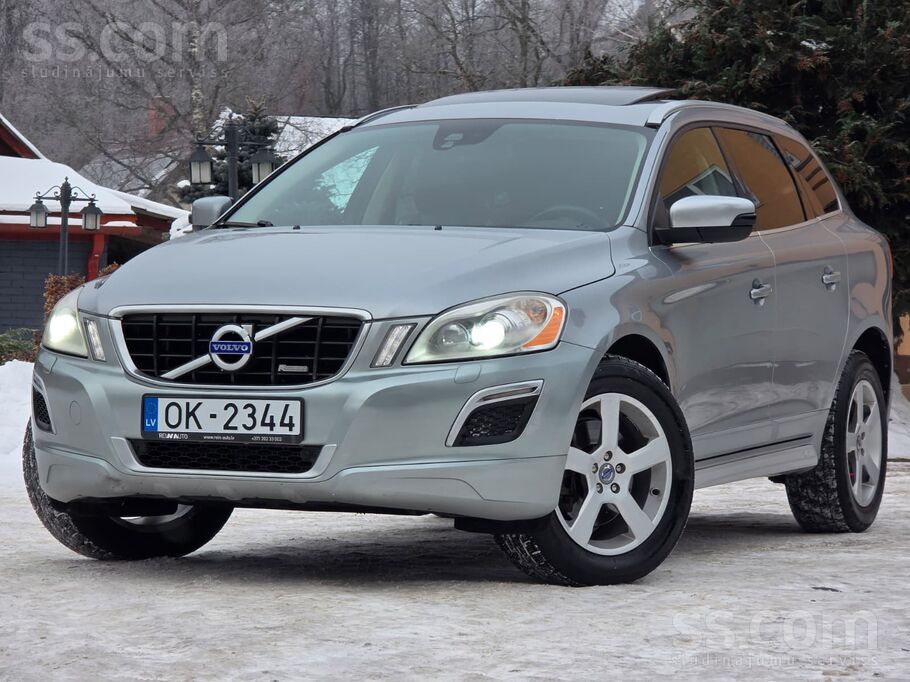 Volvo R-Design. Panorama. Kamera. 2.4D5 120kw/163zs. Tik