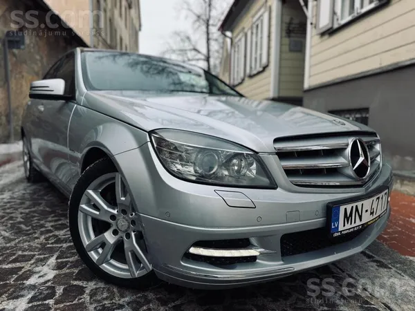Pārdošanā 4Matic Mercedes Benz C350 -170kw/224zs labā tehniskā un vizuālā st