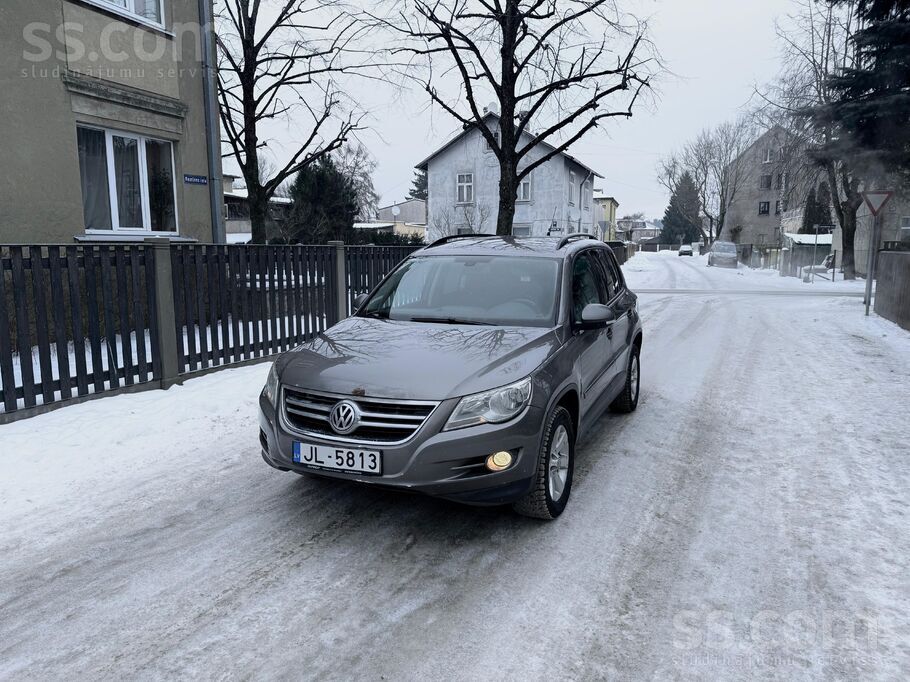 Volkswagen Uzņēmums pārdod VW Tiguan 4motion 2.0tdi. Ar Dzinē