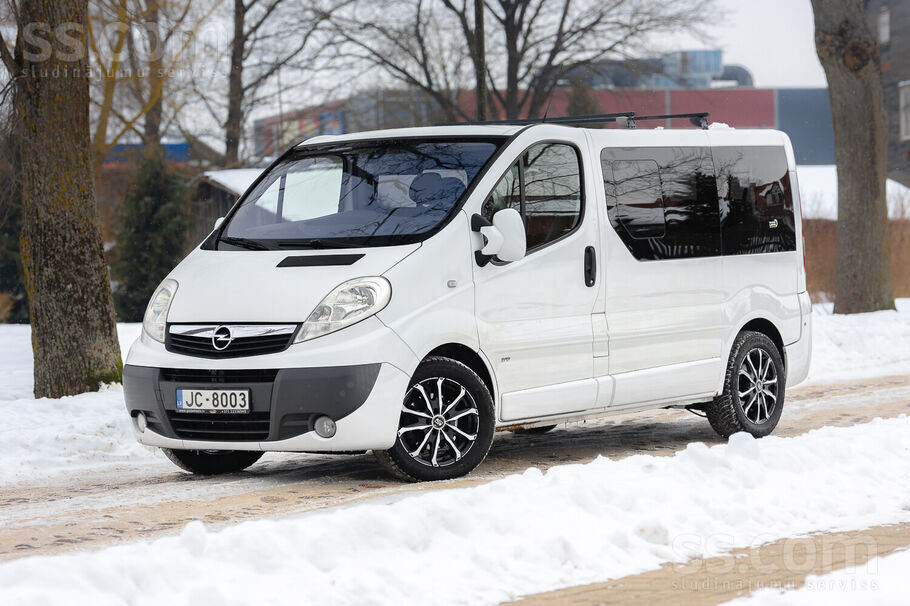 Opel Pārdod Opel Vivaro Westfalia