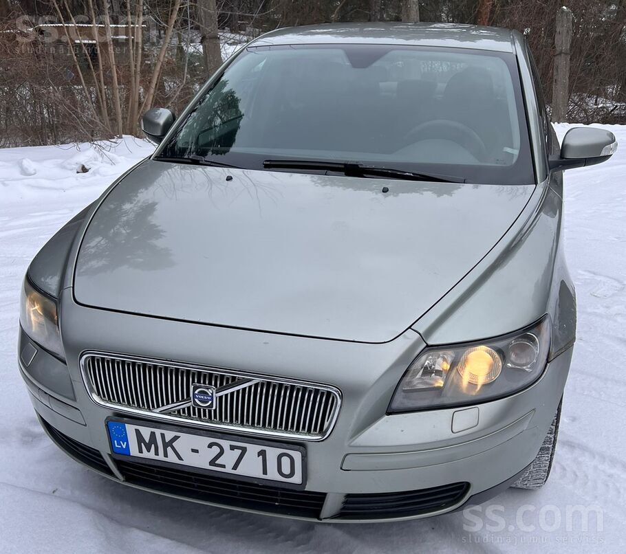 Pārdodu Volvo S40 2.4 Benzīns/gāze. Automātiskā ātrumkārba. Gāzes iekartas a