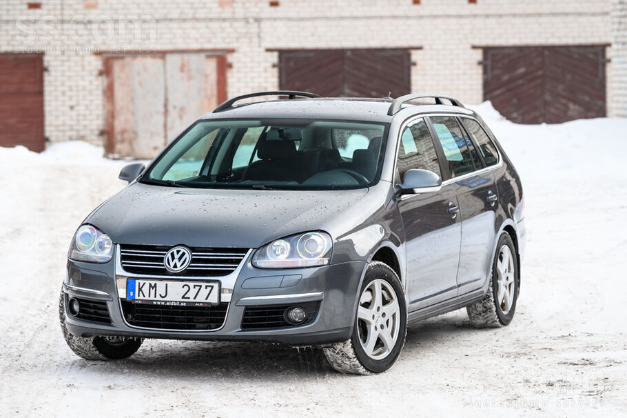 Volkswagen Pilnpiedziņas (4motion) golfs, kas vakar tika reģi