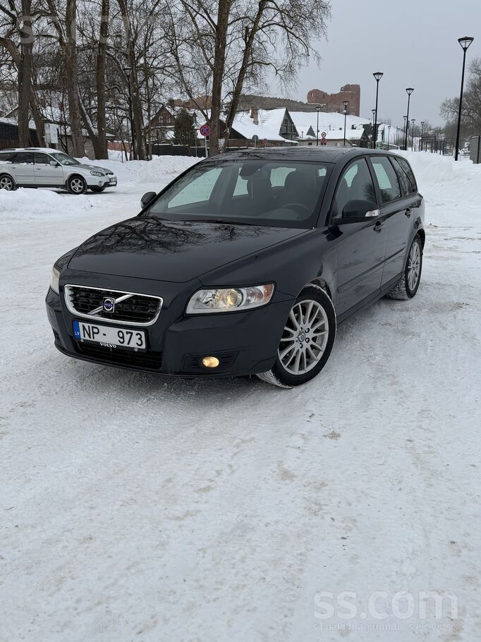 Volvo Pārdodu Volvo V50 labā tehniskā un vizuālā stāvokl