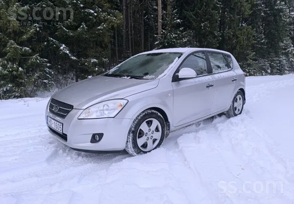 KIA Sakarā ar jauna auto iegādi, pārdodam, sieviņas uz