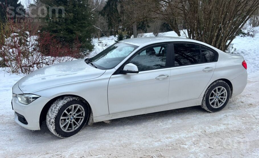 BMW Uzņēmums pārdod labu auto , labā stāvoklī. Regulār