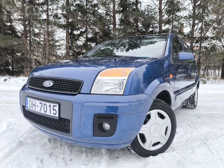 1.4i benzīns , Tikko no Vācijas , Hečbeks. 
Ford Fusion, 59Kw/80Zs. 
Latvi