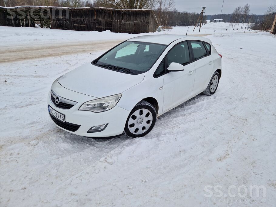 Opel Opel Astra, 2010, 1.4 benzīns, 5 ātrumu manuālā kā