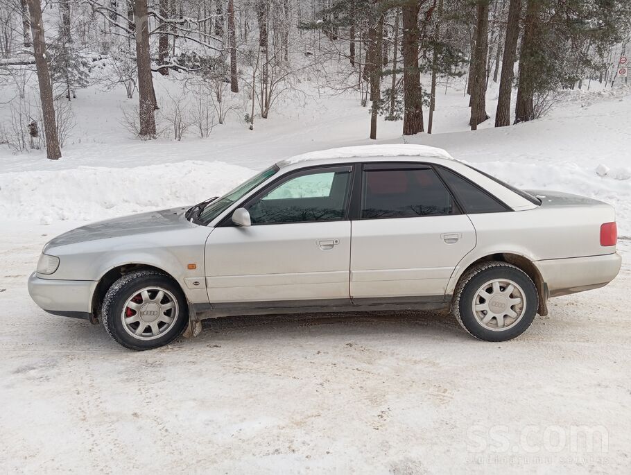 Labā tehniskā stāvoklī, ar jaunu Ta. Darbojās uz gāzi un benzīna. Neprasa ne