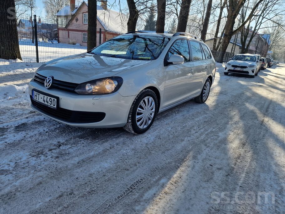 Volkswagen Хороши состояние, все нологи оплачен, 2 ключа, ост