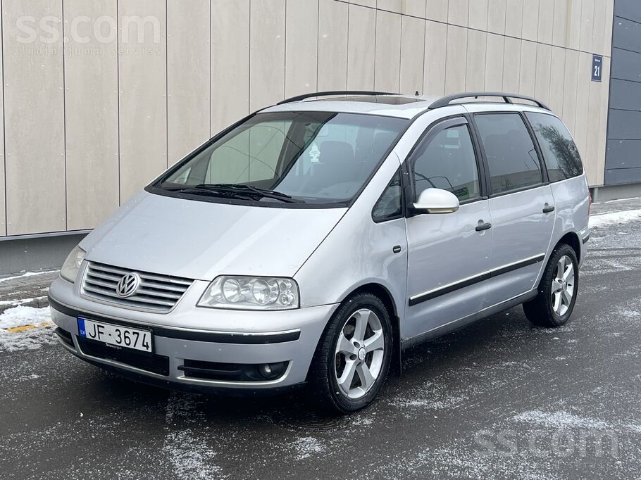 Face lift. Luxury komplektacija. Automats. Laba stavokli. 
Laba riepas ar d