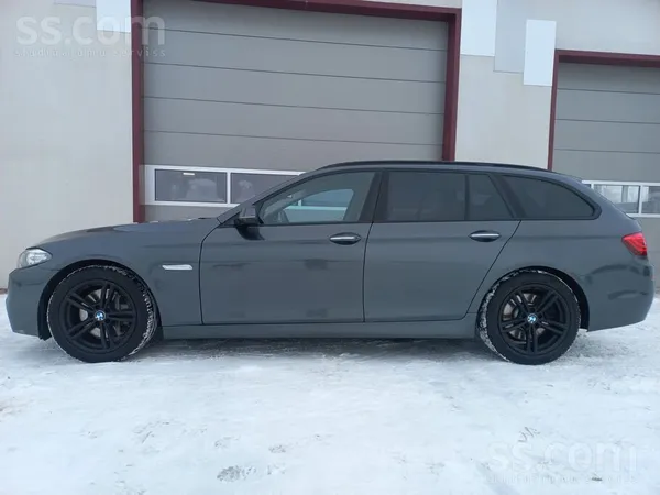 BMW Tikko atbraucis no Niderlandes. BMW 530.D Reģistrē