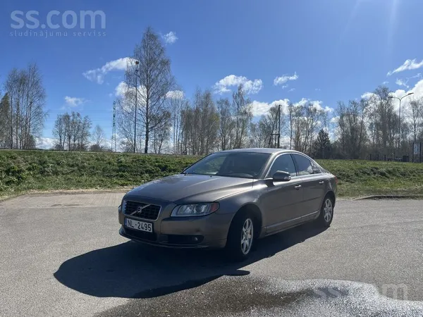 Volvo В связи с покупкой нового автомобиля-продаю надежн