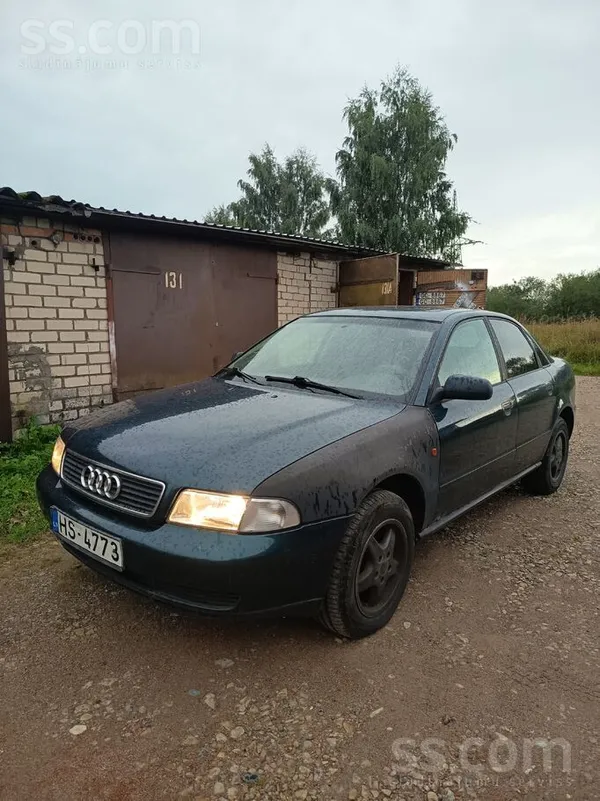 Audi Pārdodu Audi A4, 1.8 Benz/gaz , 92kw~125zs, 6eur u