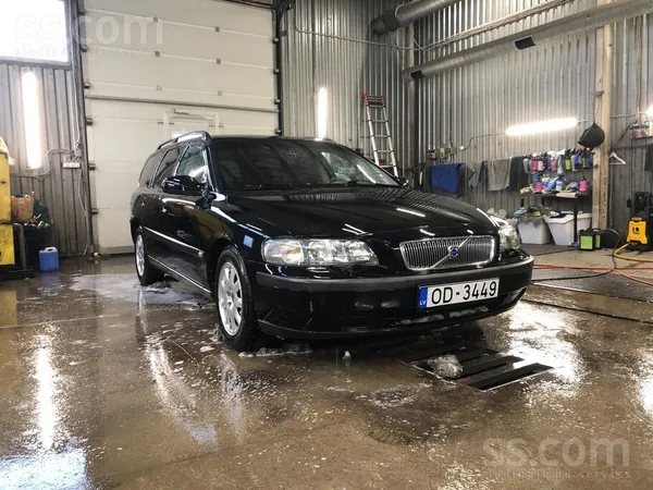 Volvo Pārdodu uzticamu un komfortablu Volvo V70 (2002. g