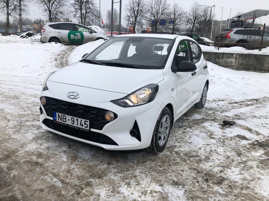 Hyundai Firma Pārdod Mazlietotu Automobili – Hyundai i10