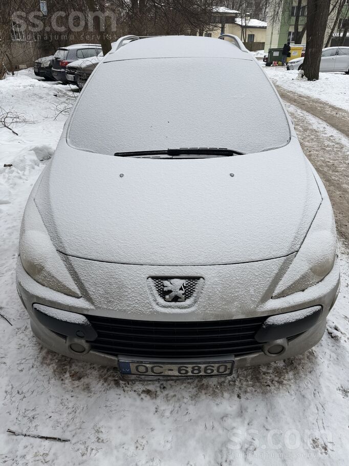 Peugeot Pārdodu ietilpīgu un ekonomisku auto ar 7 sēdvietā