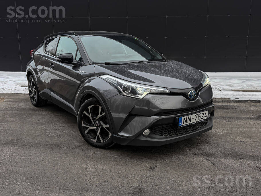 Toyota Ch-R Hibrid versija. Divi riepu komplekti. Pilns atslēgu komplekts. T