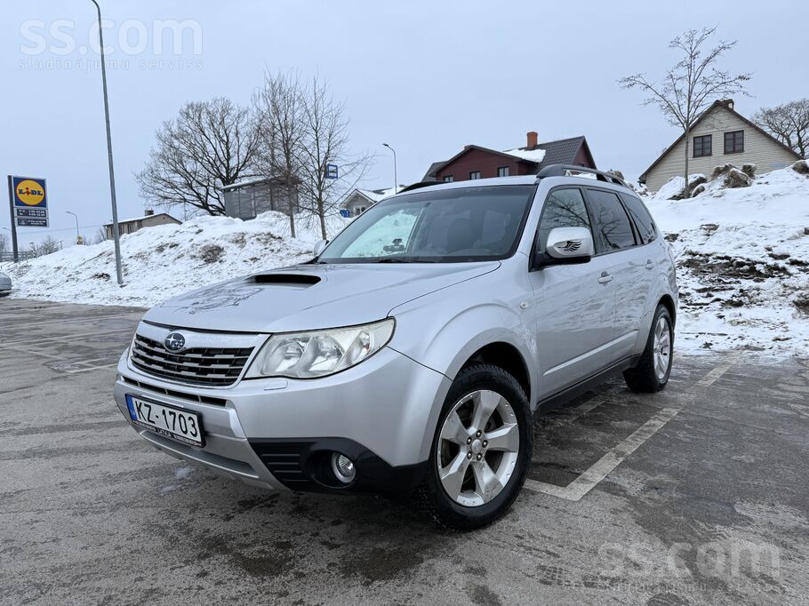 Pārdodu subaru forester 4x4 2.0tdi 108kw/ 147zs modeli. Tikko izieta jauna t