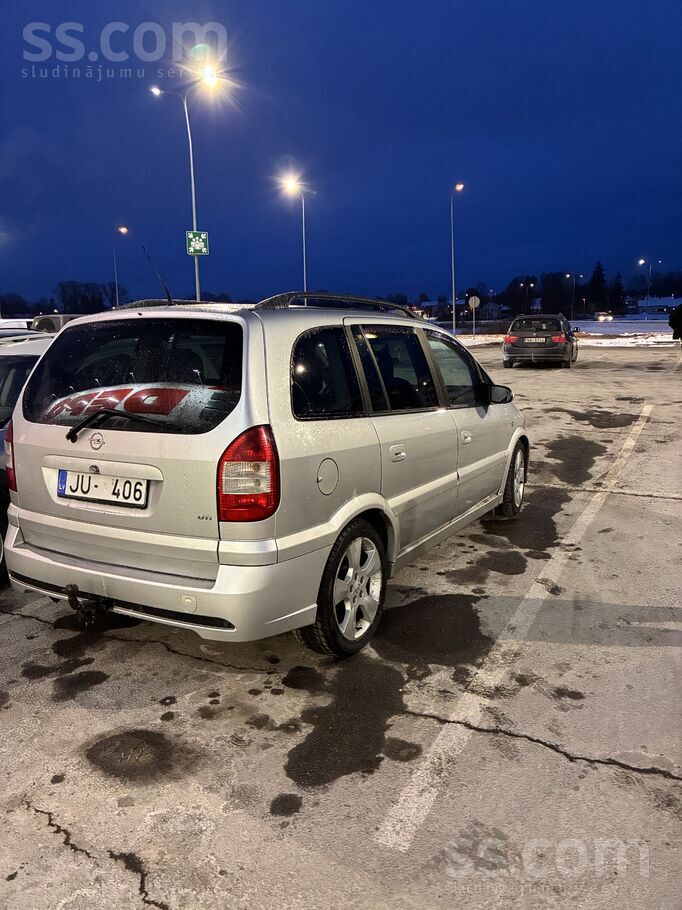 Opel Pārdodu 7-vietīgu Opel Zafira. Ļoti ietilpīgs un ē
