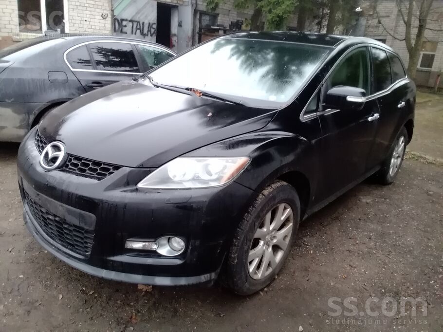 Mazda Diezgan laba masina prieks sava gada. Gandriz jaun