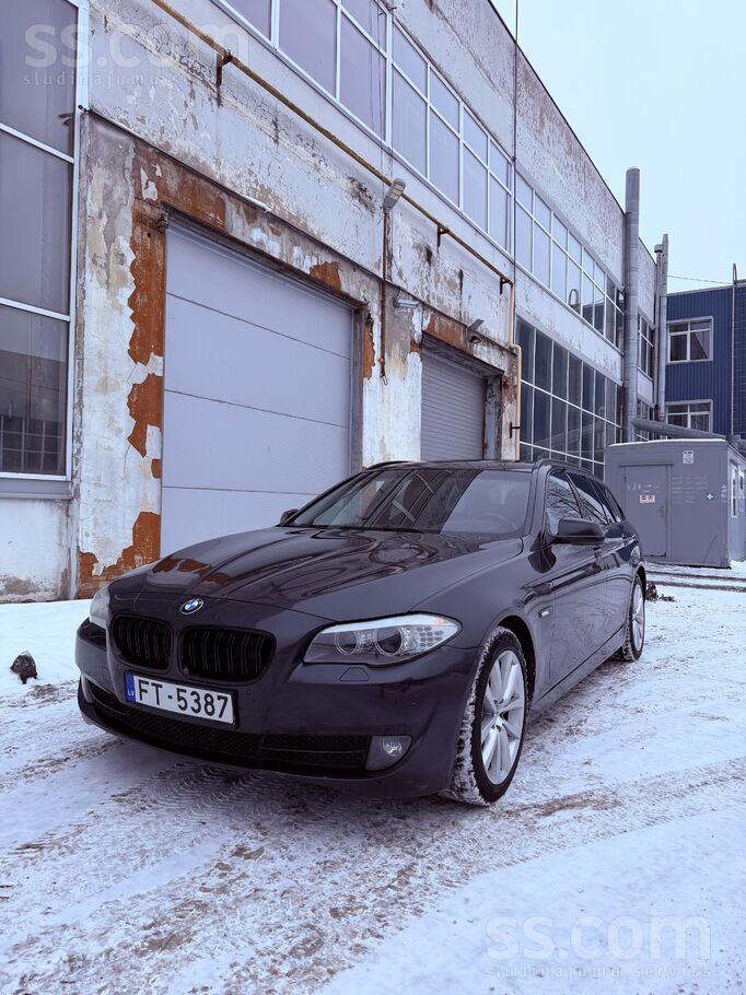 BMW Pārdod 520d/135kw ar automātisko ātrumkārbu. 