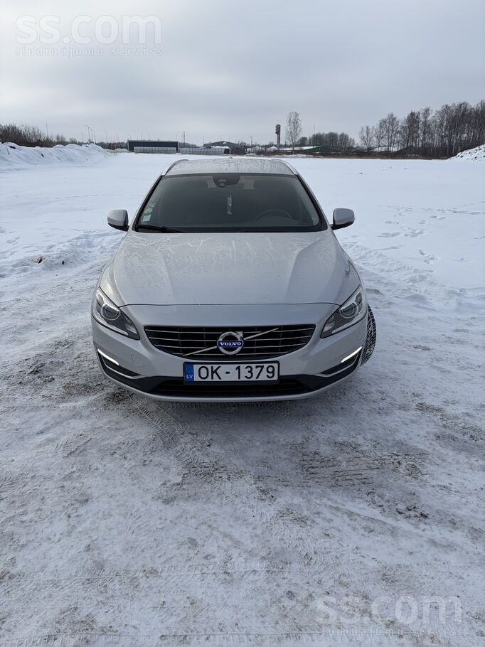 Volvo Pārdod Volvo V60 2.0 d3 110kv auto ļoti laba tehni