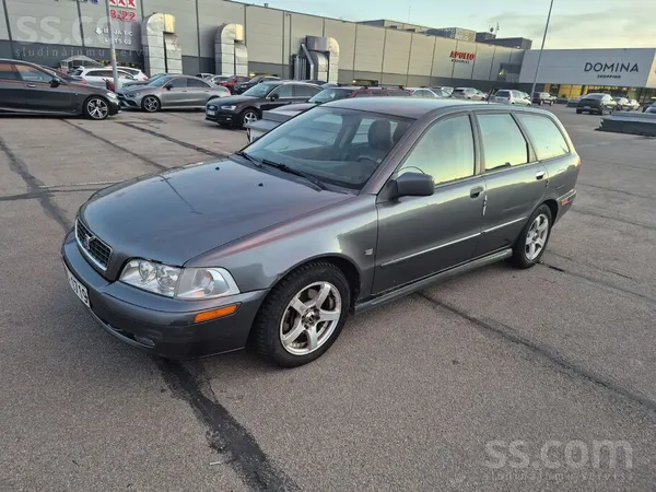 Volvo V40 - 1