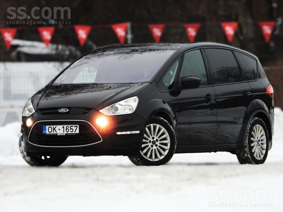 Ford Ford S-Max ar uzticamu 2.0 litru dīzeļdzinēju un a