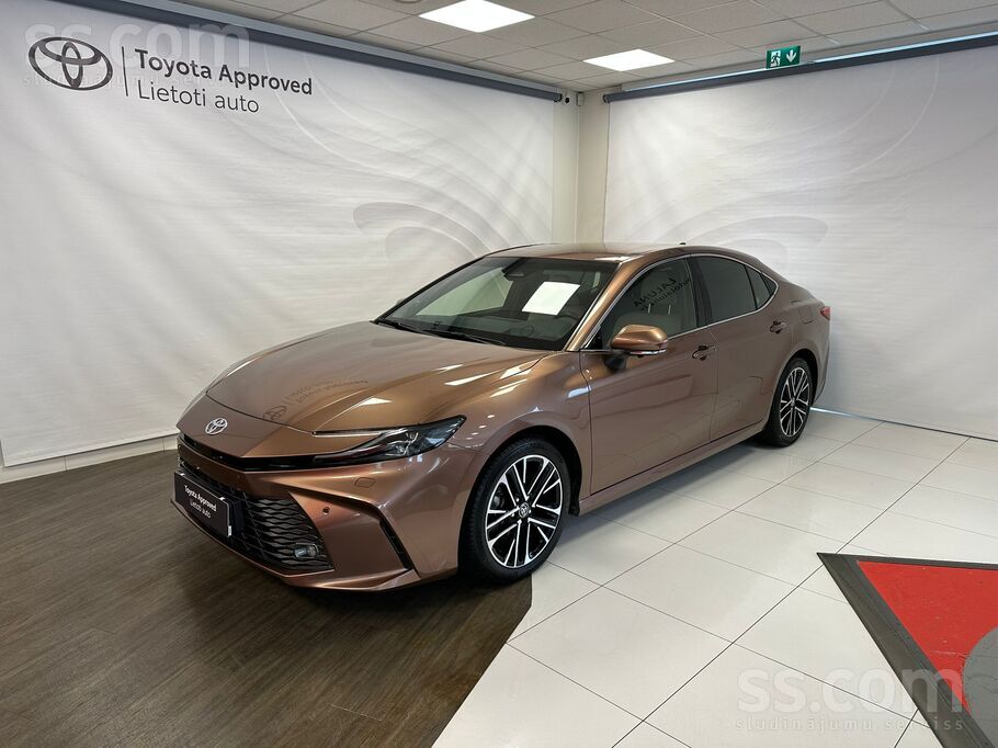 Toyota Mazlietots auto, pieejams uzreiz - Camry Sedan 2.5