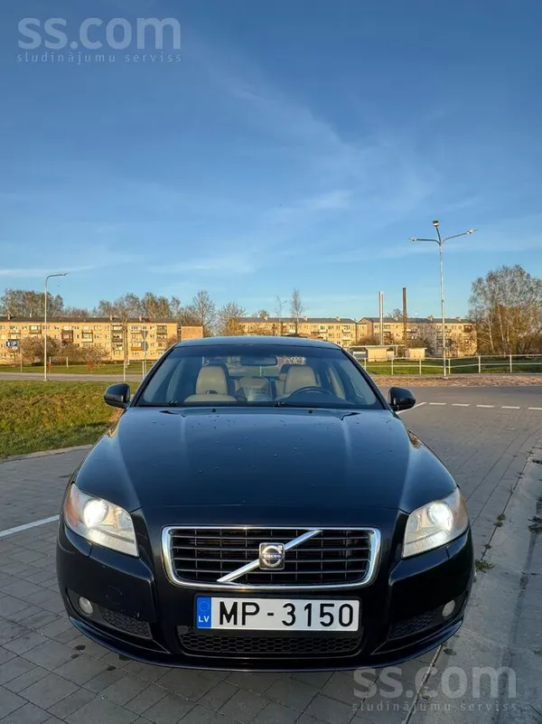 Volvo Pārdodu savu uzticamo ģimenes auto Volvo S80 2.4d 